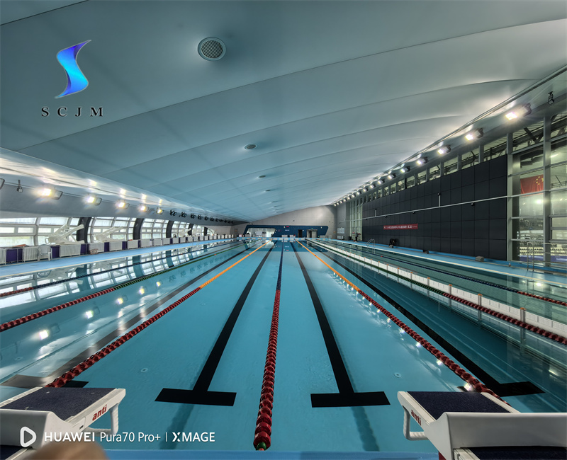 杭州黃龍?bào)w育館再建膠膜鋪裝完工